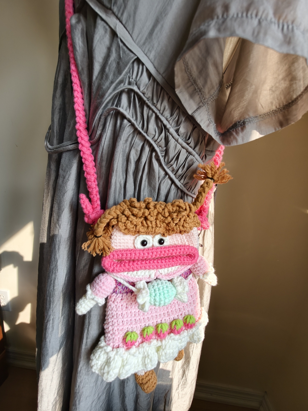 Handmade Pink Crochet Doll Crossbody Bag Cellphone Bag - Picture 3 of 4